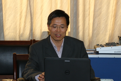 4夏院长制服诱惑
简介.jpg